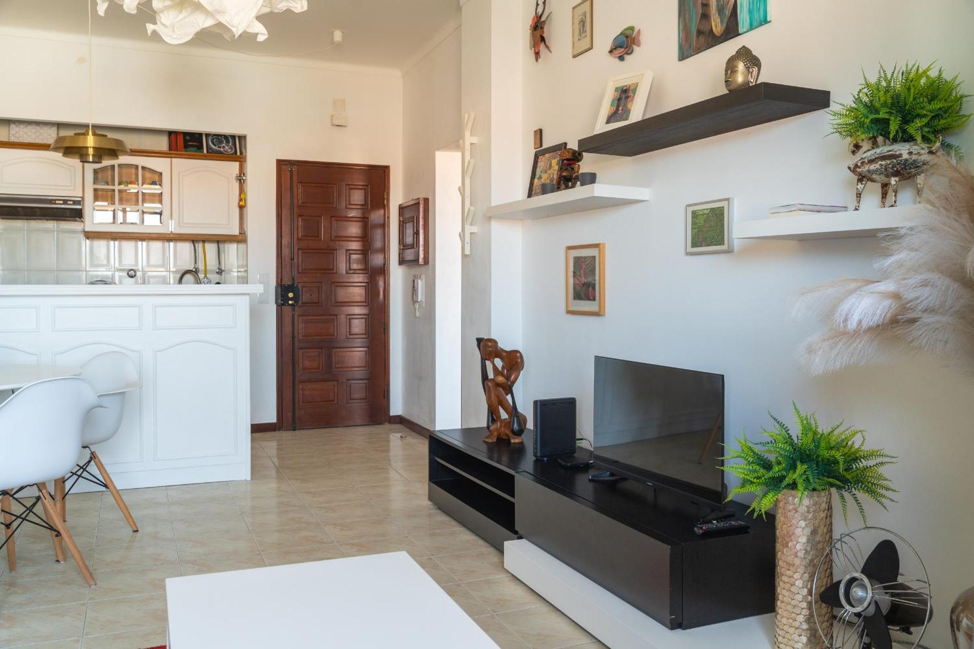Sea View & Sundown, 150M From The Beach And Surf Spots Costa da Caparica Exterior photo