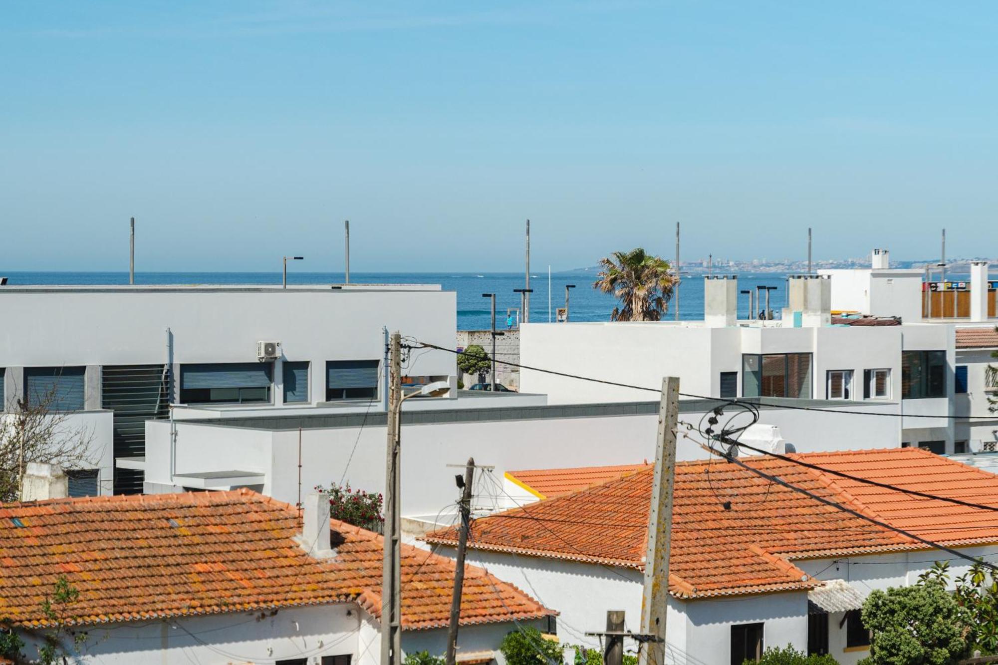 Sea View & Sundown, 150M From The Beach And Surf Spots Costa da Caparica Exterior photo