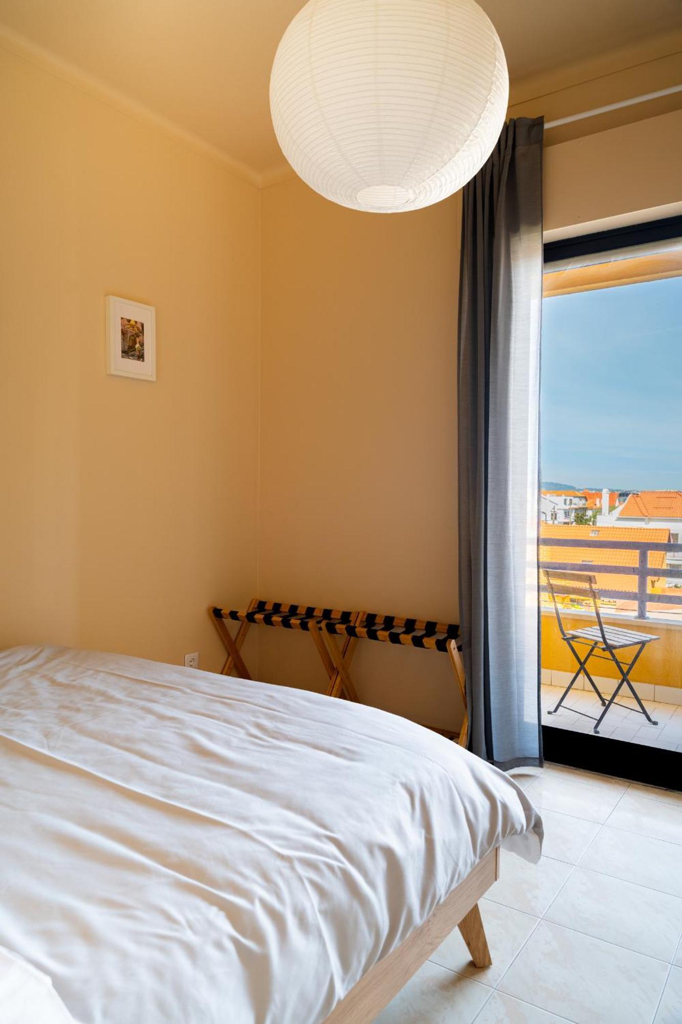 Sea View & Sundown, 150M From The Beach And Surf Spots Costa da Caparica Exterior photo